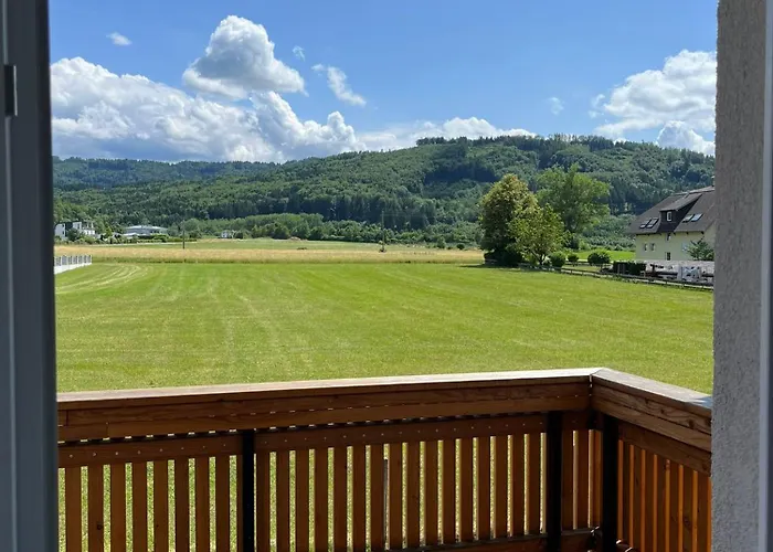 Danner Familien-Ferienwohnungen Schoerfling Am Attersee